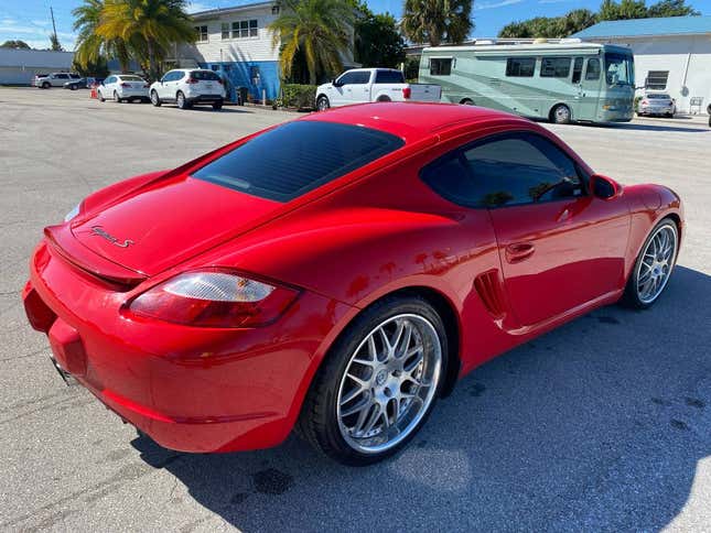 Image for article titled At $22,400, Could This Tidy 2007 Porsche Cayman Clean Up?