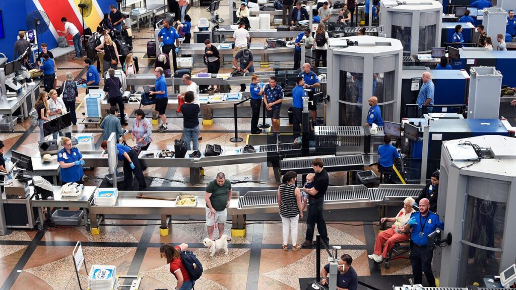 Government Shutdown Could Spell Chaos For Thanksgiving Travelers