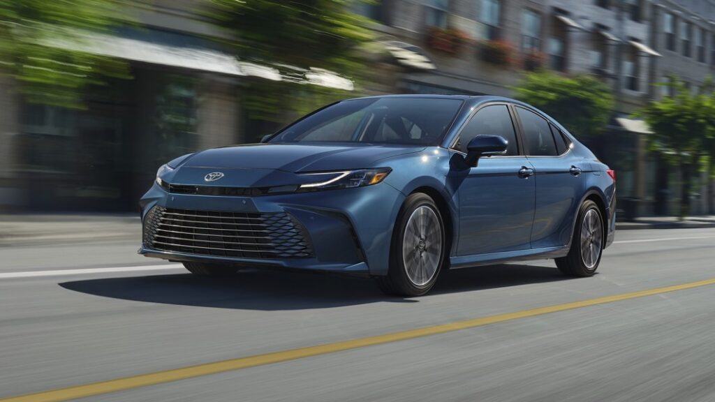 2025 Toyota Camry goes all-hybrid, all the time