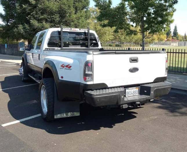 Image for article titled At $27,500, Is This 2008 Ford F450 Super Duty A Super Big Deal?