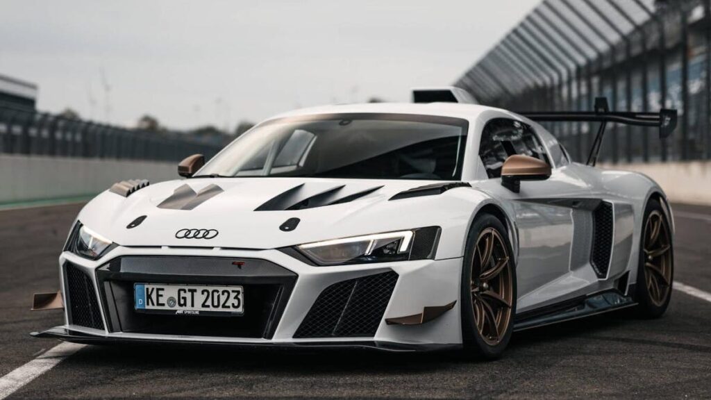 640-HP ABT XGT Is A Street-Legal Audi R8 GT2 Race Car