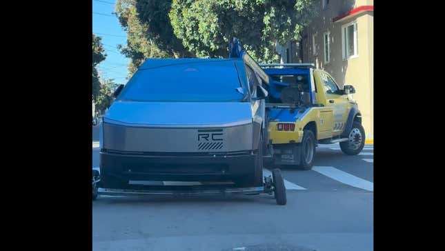 Image for article titled Even A Tesla Cybertruck Prototype Can&#39;t Mess With San Francisco Parking Enforcement