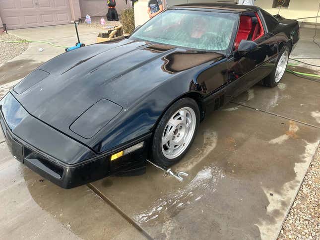 Image for article titled At $7,500, Would You Run To Buy This Non-Running 1990 Chevy Corvette ZR1?