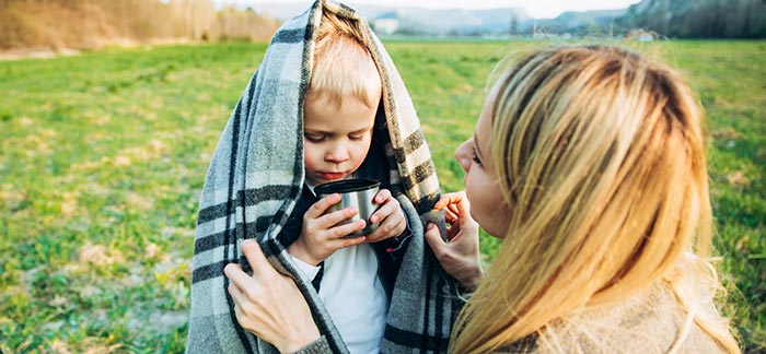 mom and child for Quotacy blog cost of $5,000,000 life insurance policy