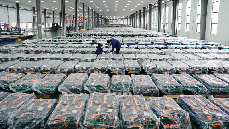 US '10 to 20 years behind' China in battery commercialization, Senate report says