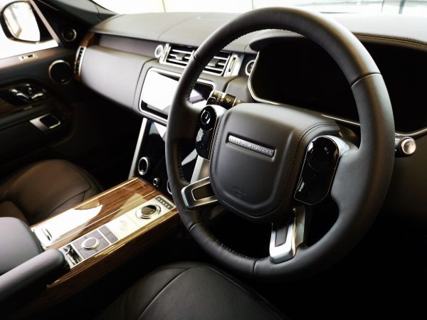 Range Rover dashboard and steering wheel