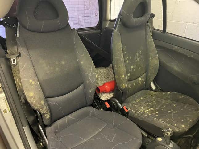 Image for article titled These Are The Nastiest Messes You&#39;ve Ever Cleaned Out Of A Car