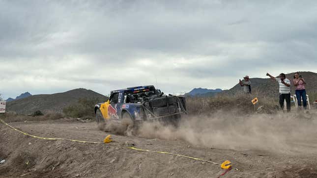 Image for article titled Racers Keep Going Back To The Baja 1000, One Of The Toughest Off-Road Events On Earth