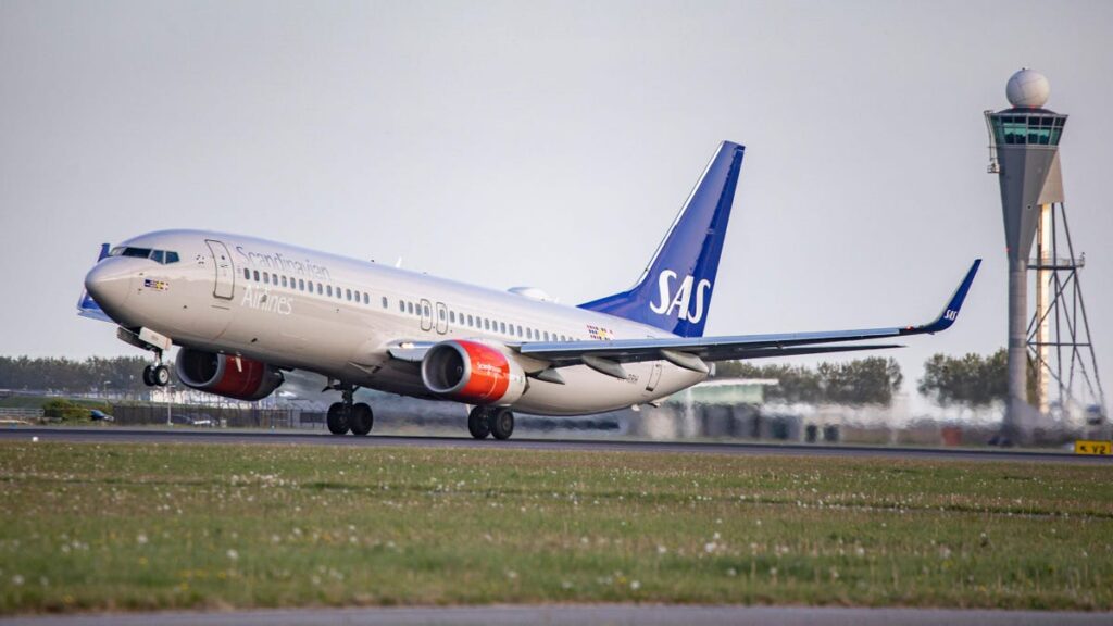 Man Takes Flight Into The U.S. Without Ticket Or Passport