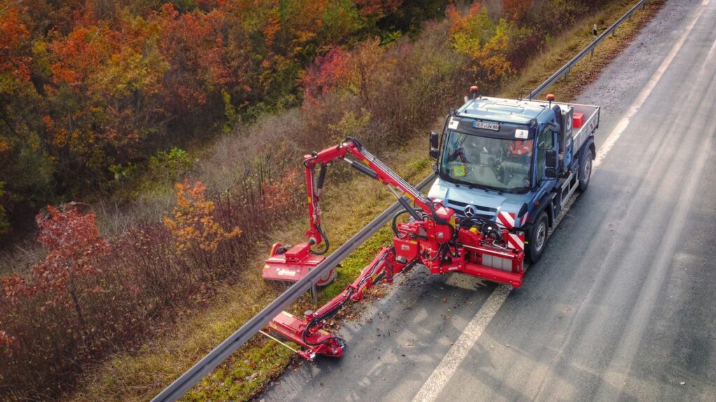 Mercedes-Benz Is Testing A Unimog With A Hydrogen-Powered Inline-6 Combustion Engine