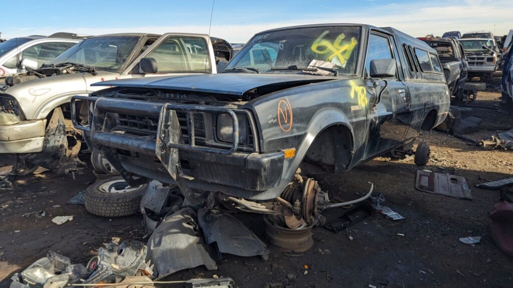 Junkyard Gem: 1983 Mitsubishi 4WD SPX Truck