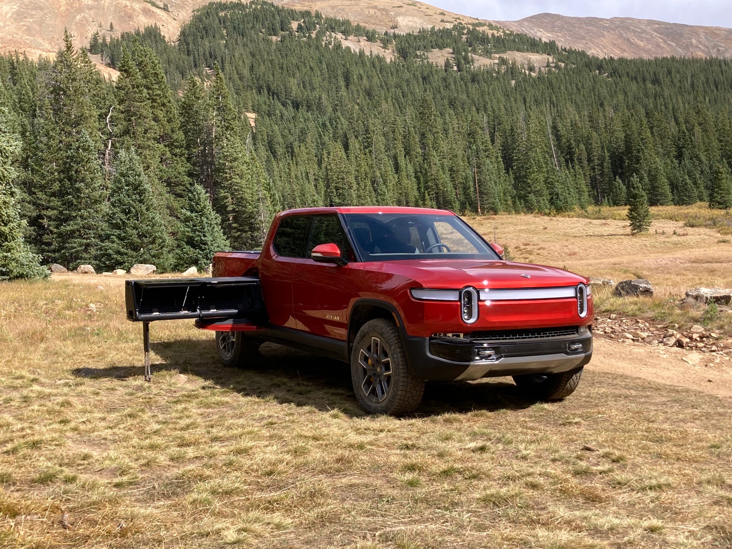 The 2022 Rivian R1T.