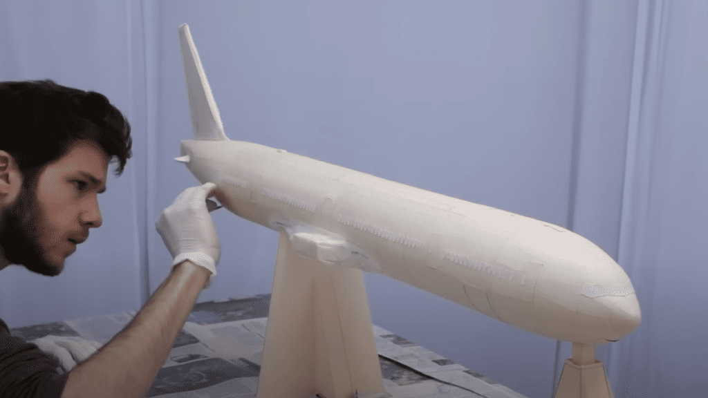 Man Spent 10 Years And 10,000 Hours Building An Incredibly Detailed Boeing Paper Airplane