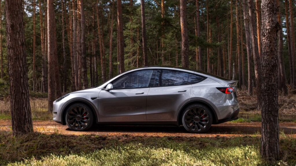 Tesla Model Y refresh expected in 2024 with 'much more obvious exterior and interior changes'