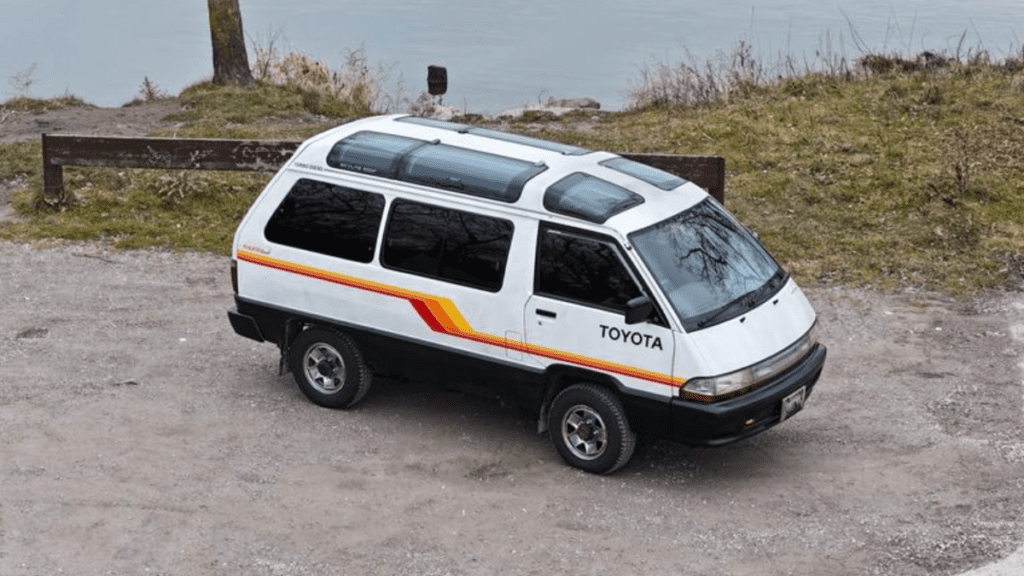 This 1990 AWD Diesel-Turbo Toyota TownAce Instantly Turns VanLife Into RadLife