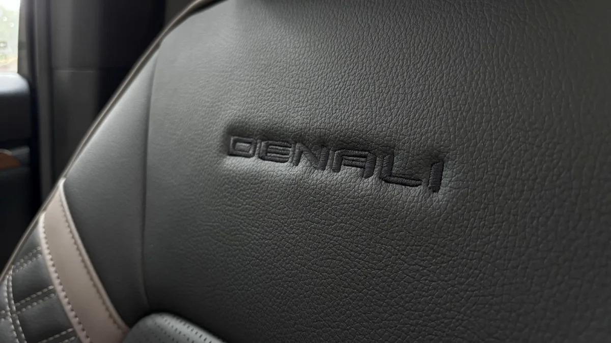 2023 GMC Canyon Denali Interior