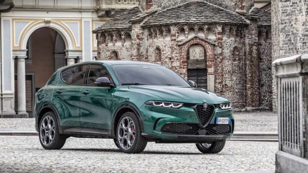 2024 Alfa Romeo Tonale Review: A fun compact SUV with a green spin