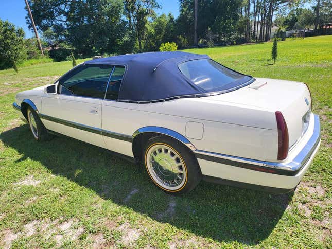 Image for article titled At $8,600, Would You Go Topless In This 1994 Cadillac Eldorado?