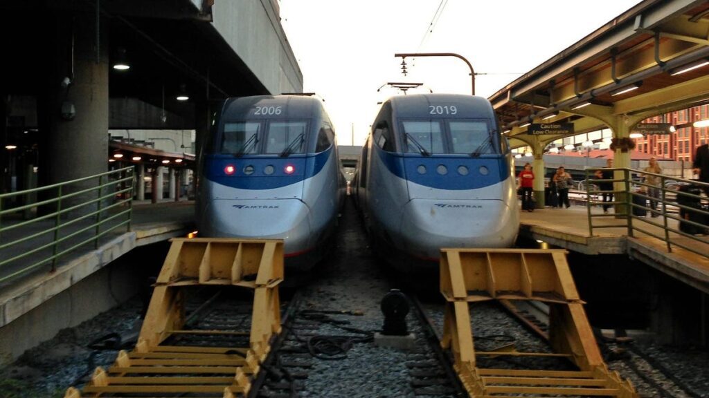 Busiest Train Line In The U.S. Goes Quiet Over Technical Difficulties