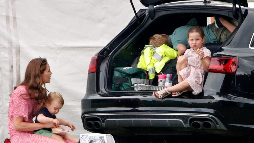 These Are Your Messiest In-Car Food Disasters