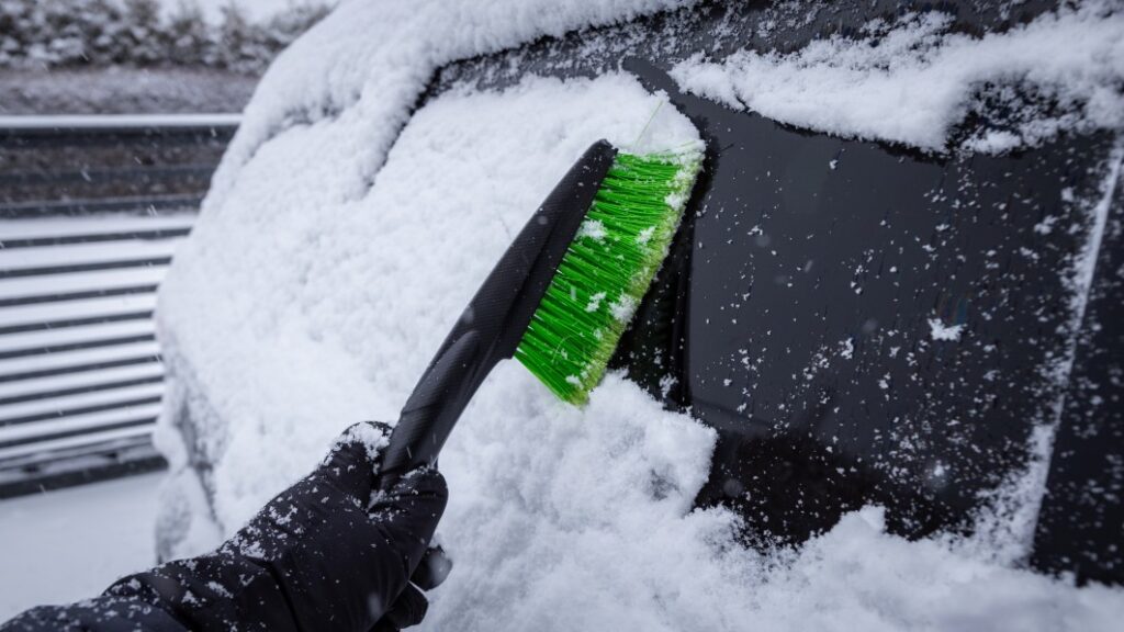 The best car snow brushes of 2024