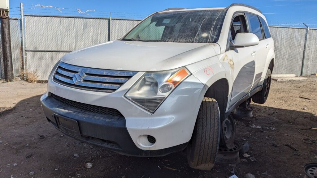 Junkyard Gem: 2008 Suzuki XL-7