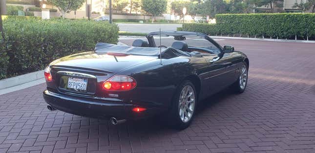 Image for article titled At $18,950, Is This 2002 Jaguar XKR The Cat’s Pajamas?