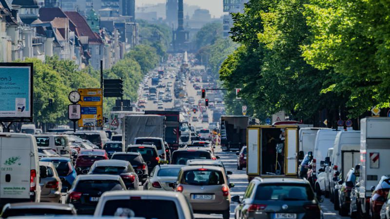 New EU report says cars emit same CO2 levels as 12 years ago