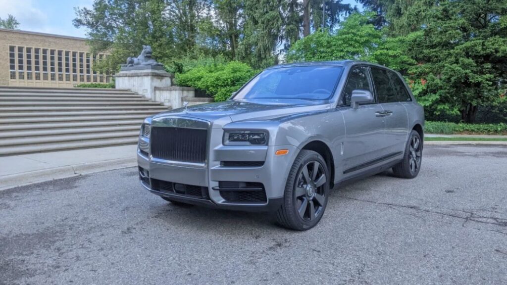 Rolls-Royce dealer incentive could take $15K off a Cullinan or Ghost