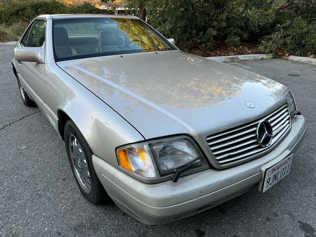 Image for article titled At $5,000, Does This 1996 Mercedes SL 500 Carry A Super Light Price Tag?