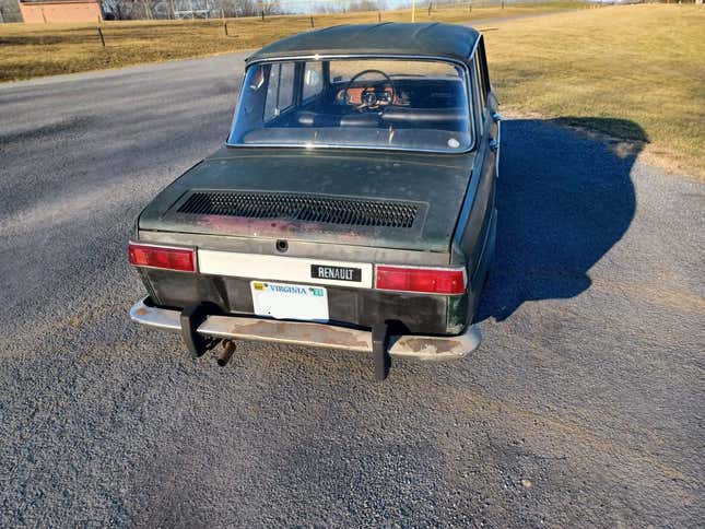 Image for article titled At $4,700, Does This 1967 Renault 10 Push All The Right Buttons?