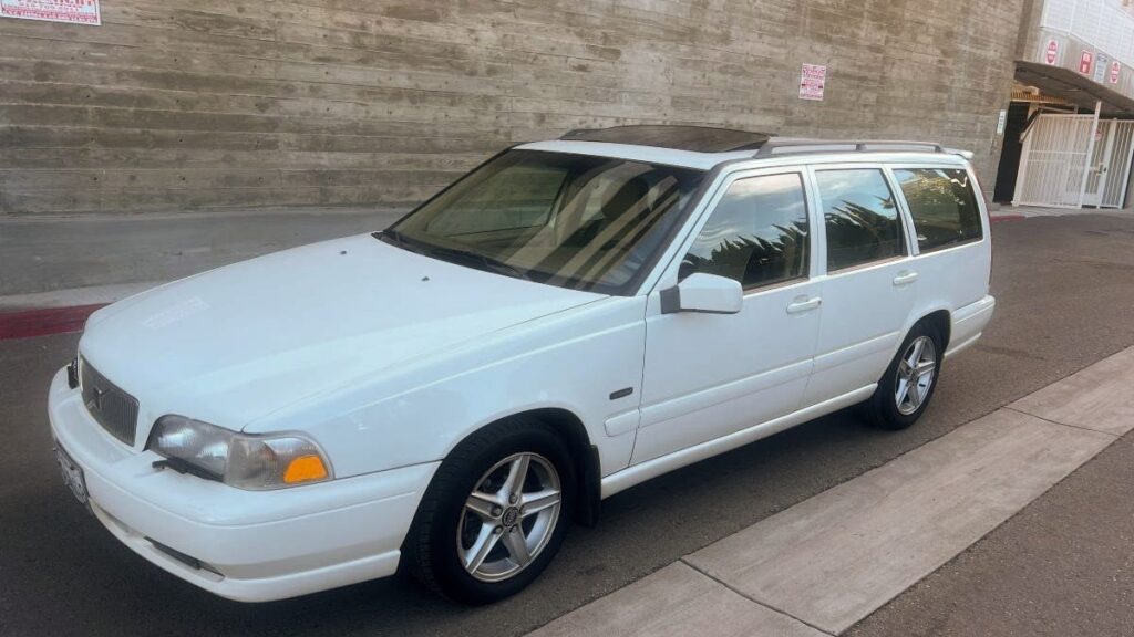 At $3,685, Is Buying This 1999 Volvo V70 A Victory?