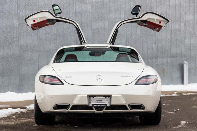 2013 Mercedes-Benz SLS AMG GT Coupe