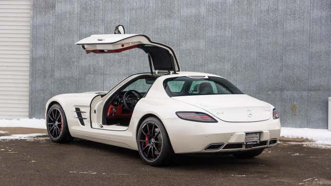 2013 Mercedes-Benz SLS AMG GT Coupe