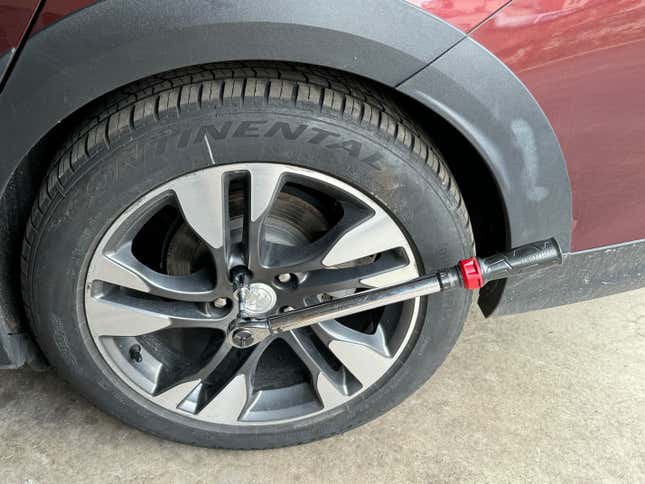 Image for article titled Everything You Need To Know About Fixing A Flat Tire