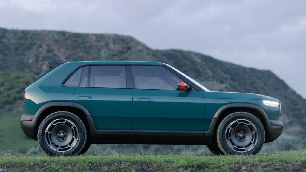 The Rivian R3X Is An Electric Rally Car You’ll Want To Buy