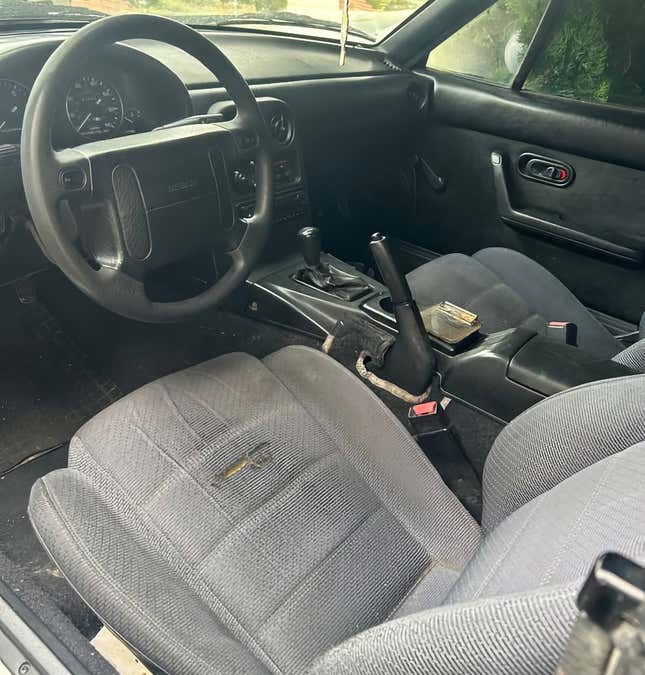 Image for article titled At $4,500, Is This 1992 Mazda Miata A Dirt Cheap Deal?