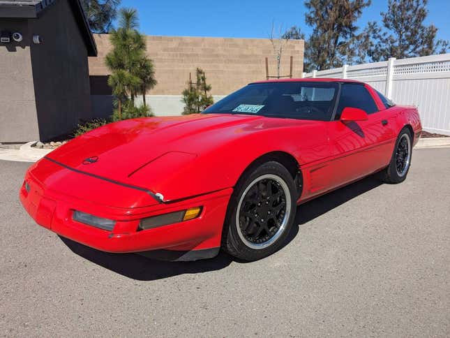 Image for article titled At $5,995, Is This 1996 Chevy Corvette LT1 A Red Hot Deal?