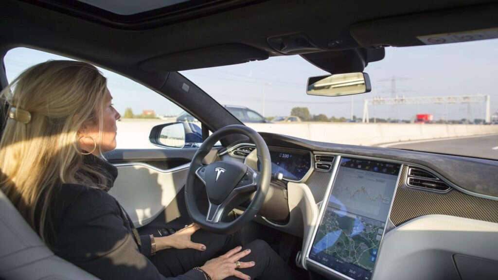 Elon's Offering, But Automakers Aren’t Interested In Licensing Tesla’s Full Self-Driving System