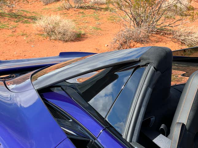 Rear flying buttress of a McLaren 750S Spider