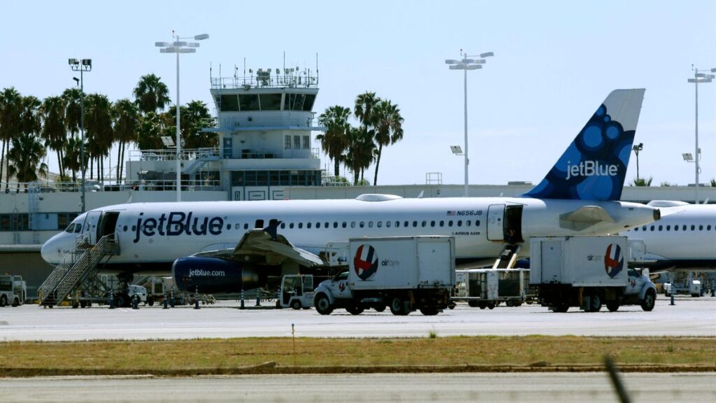 JetBlue Introduces Surge Pricing For Checked Bags To Offset Rising Costs