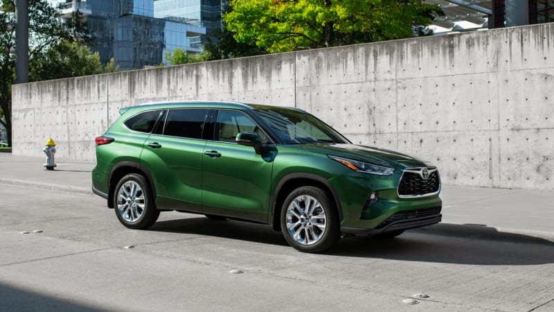 Report: The Toyota Highlander is going all-electric