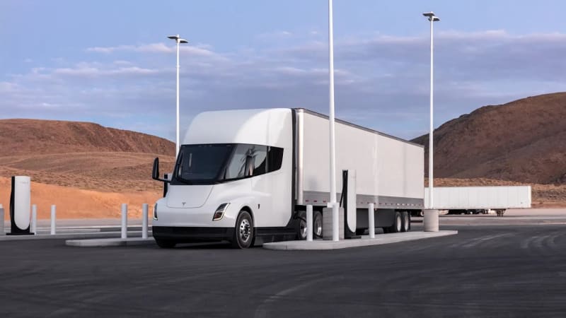 Tesla Semi charging corridor moving ahead despite Biden funding snub