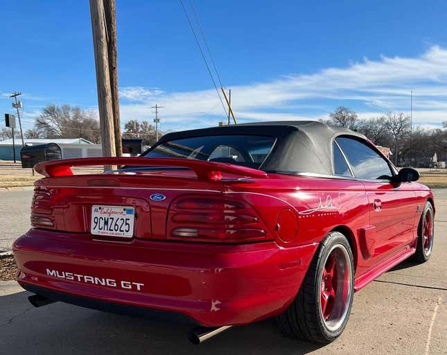 Image for article titled At $29,700, Will This 1995 Mario Andretti Edition Ford Mustang GT Hit The Winner&#39;s Circle?