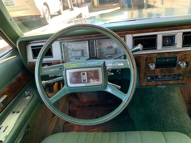 Image for article titled At $5,000, Is This 1981 Mercury Marquis A Liberating Deal?