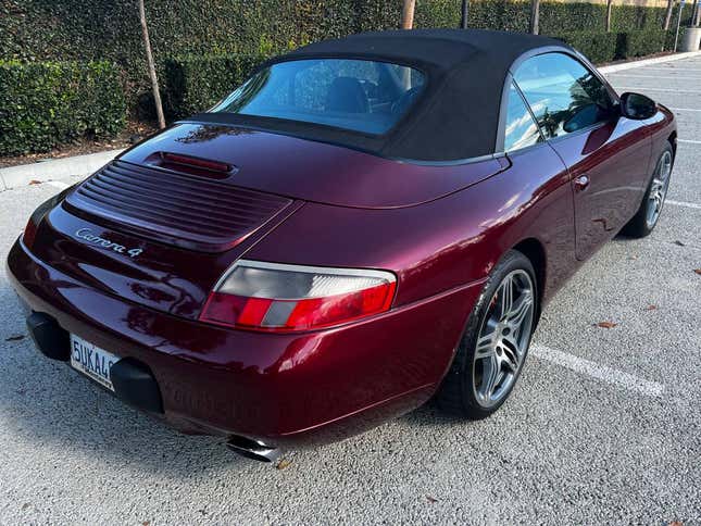 Image for article titled At $15,600, Would You Turn Up Your Nose To This 2000 Porsche 911 Carrera 4?