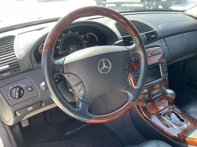 Image for article titled At $7,500, Does This ‘Near-Mint’ 2003 Mercedes CL500 Cost A Mint?