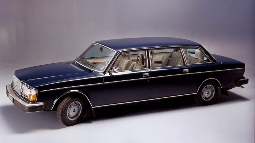 Driving A Volvo 264 TE Limousine Made Me Feel Like Erich Honecker