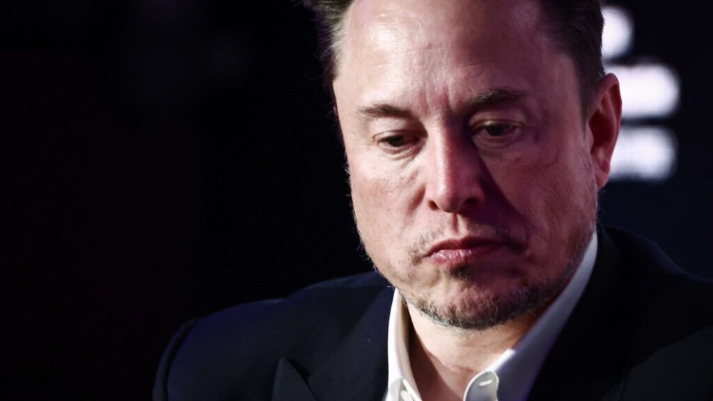 Elon Musk runs successful companies. That doesn't mean he does it well, HR experts say.