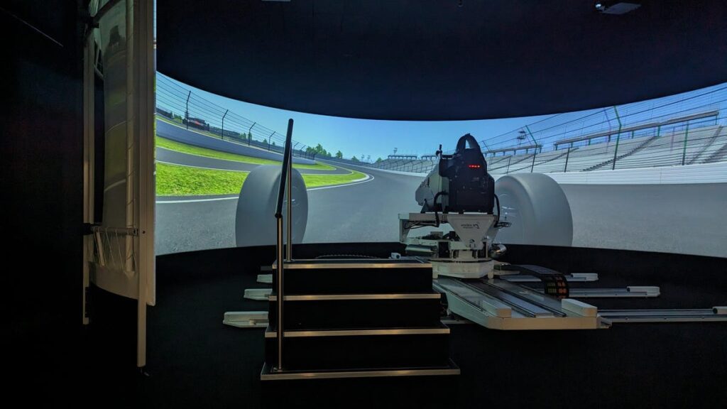 I Tried Driving An Indy Car On Honda's Professional Racing Simulator And My Arms Still Hurt